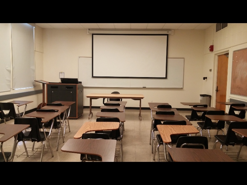 https://its.sdsu.edu/_resources/images/room-directory-new/hh210--classroom-front.jpg